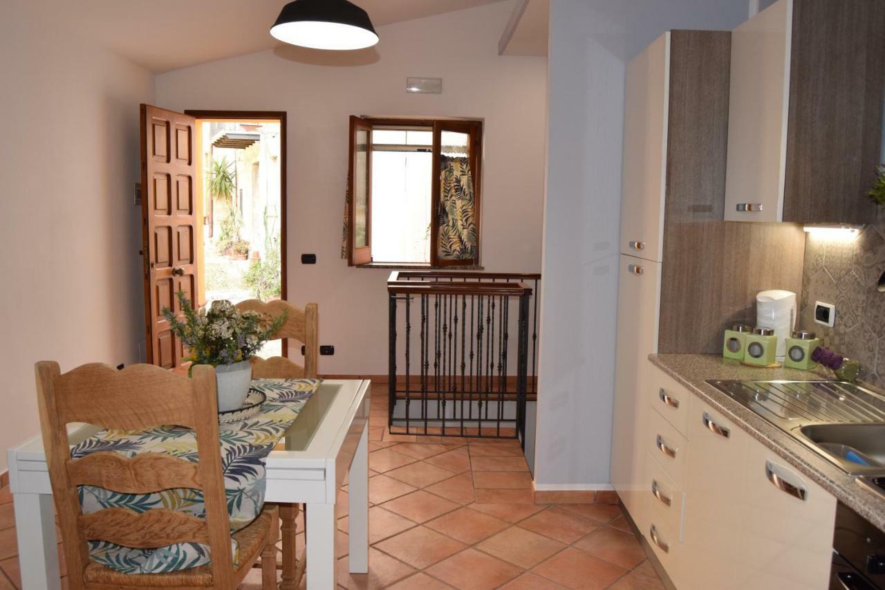 Domunua Holiday House Cefalù Esterno foto