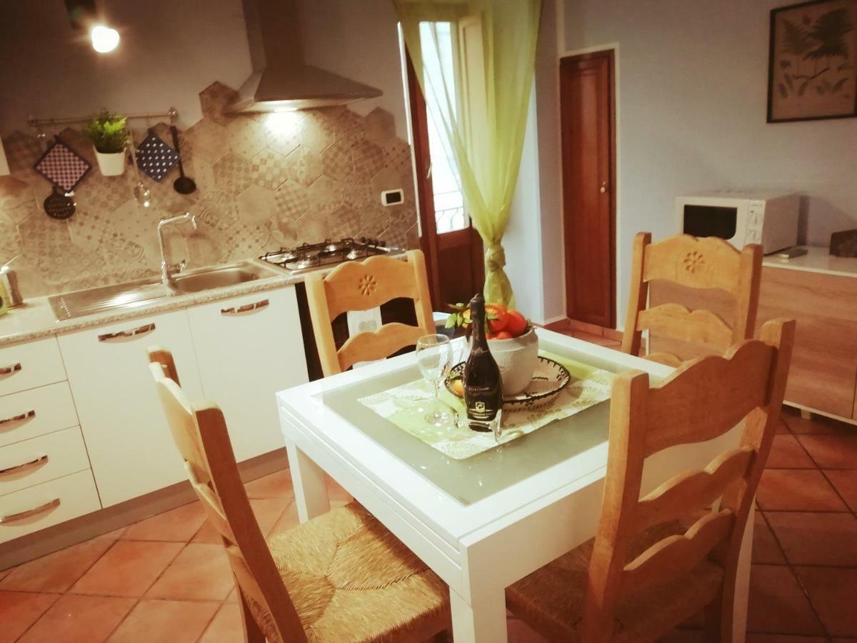 Domunua Holiday House Cefalù Esterno foto