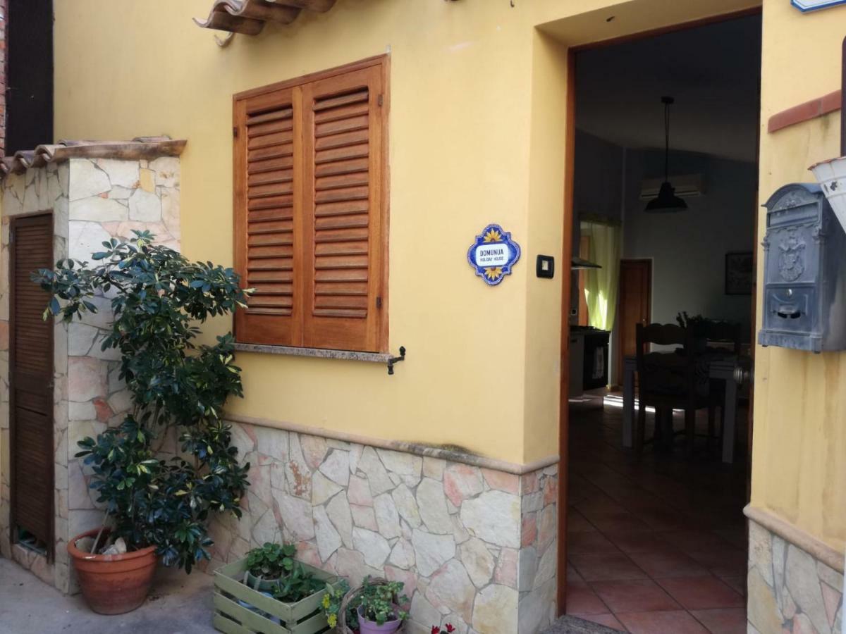 Domunua Holiday House Cefalù Esterno foto