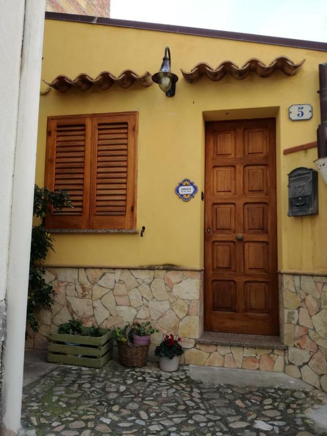 Domunua Holiday House Cefalù Esterno foto